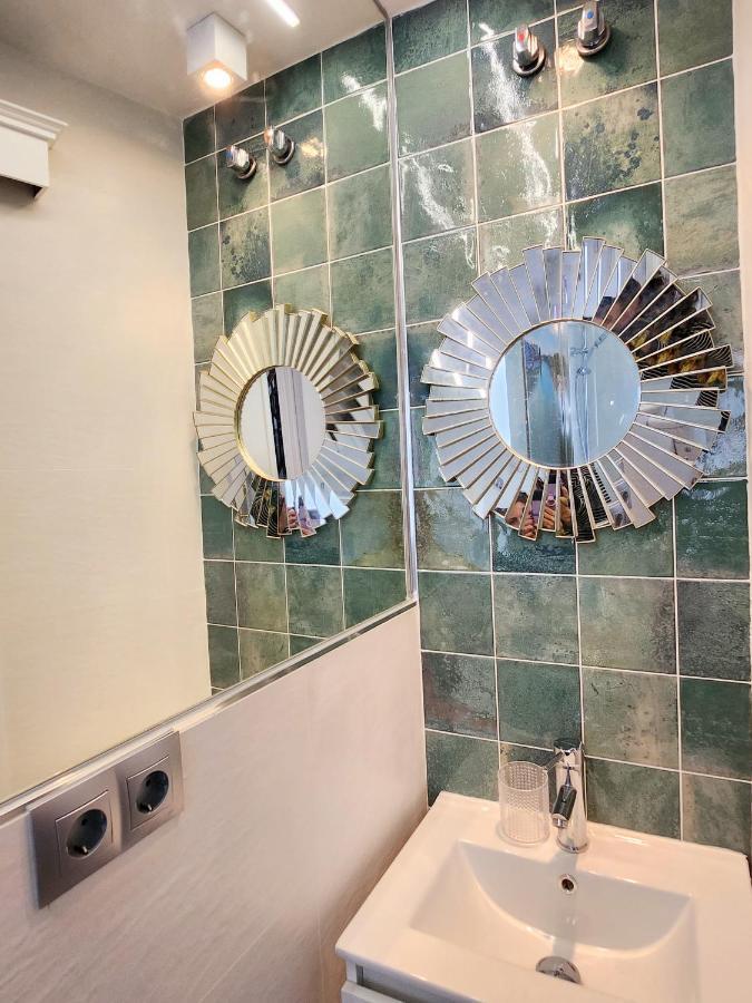 Lovely Center Apartments - Balcony Lux Sol Σεβίλλη Εξωτερικό φωτογραφία