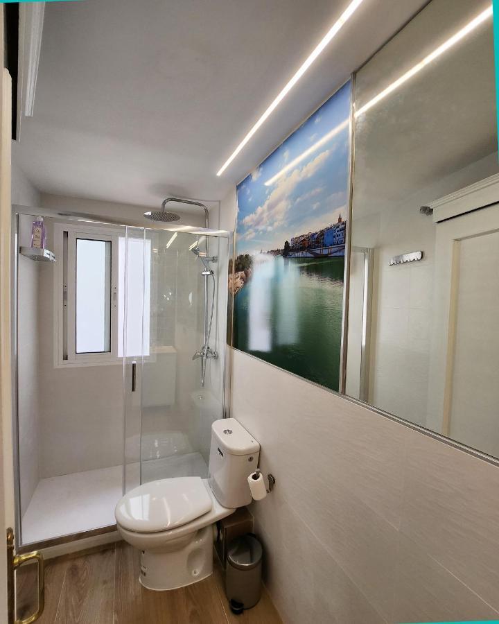 Lovely Center Apartments - Balcony Lux Sol Σεβίλλη Εξωτερικό φωτογραφία