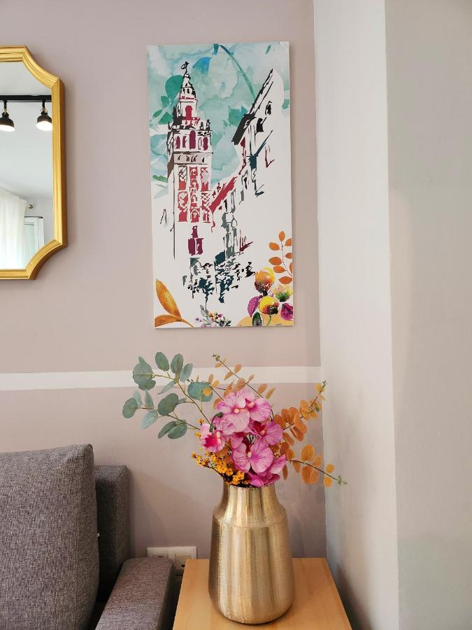 Lovely Center Apartments - Balcony Lux Sol Σεβίλλη Εξωτερικό φωτογραφία