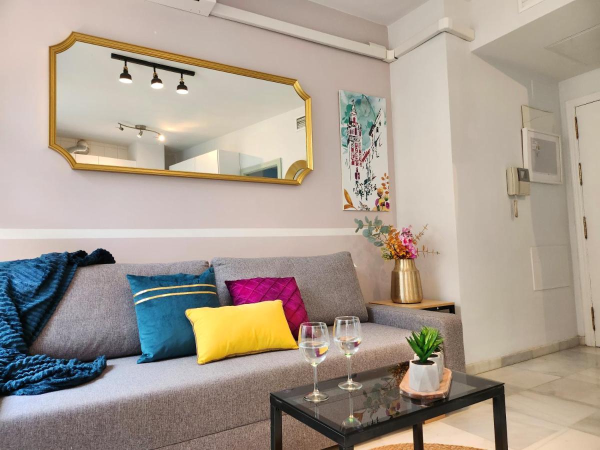 Lovely Center Apartments - Balcony Lux Sol Σεβίλλη Εξωτερικό φωτογραφία