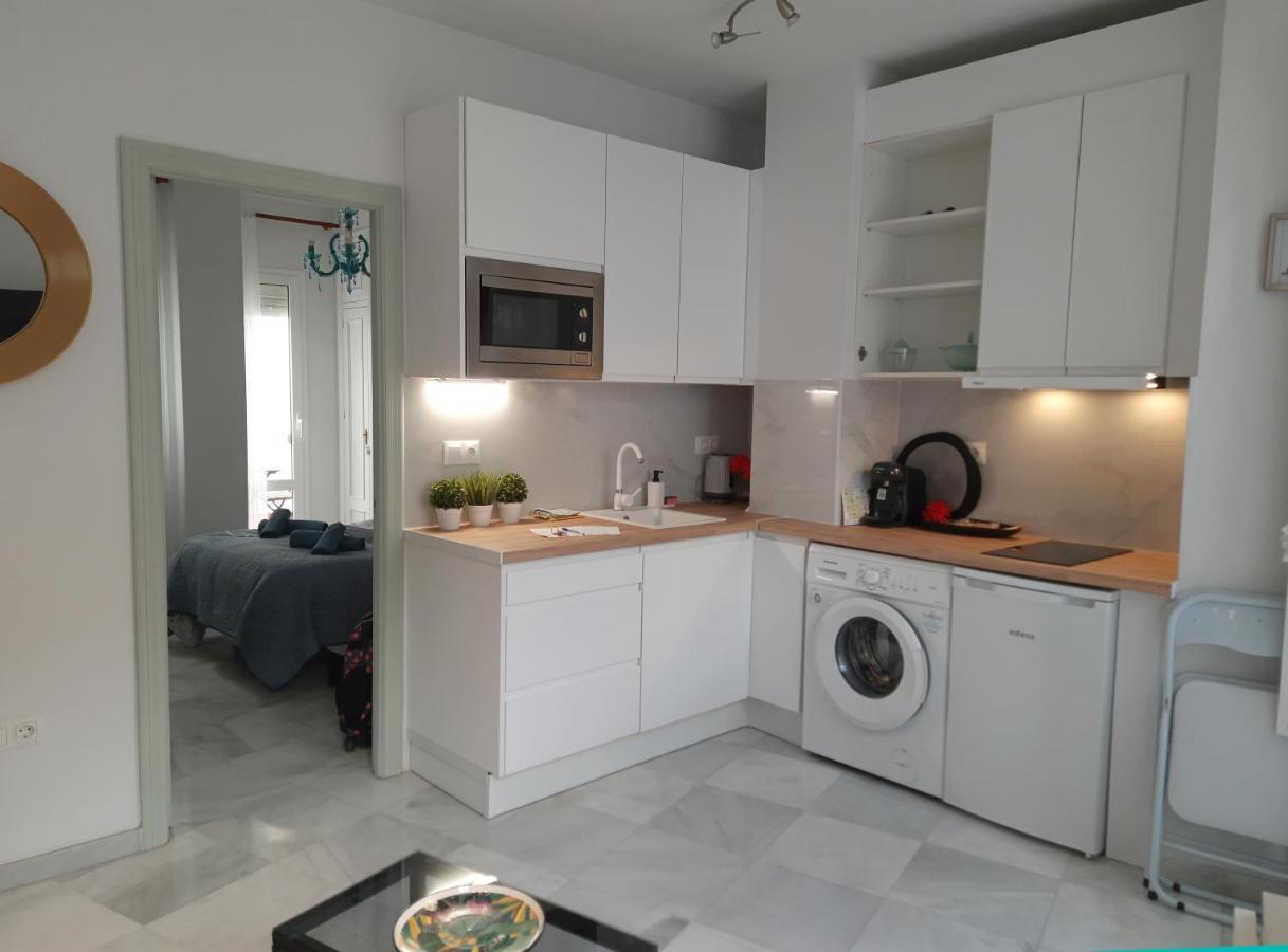 Lovely Center Apartments - Balcony Lux Sol Σεβίλλη Εξωτερικό φωτογραφία