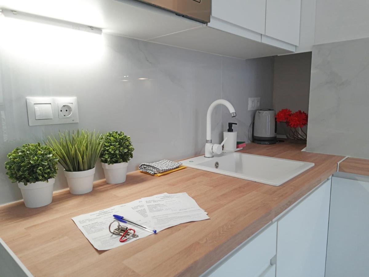 Lovely Center Apartments - Balcony Lux Sol Σεβίλλη Εξωτερικό φωτογραφία