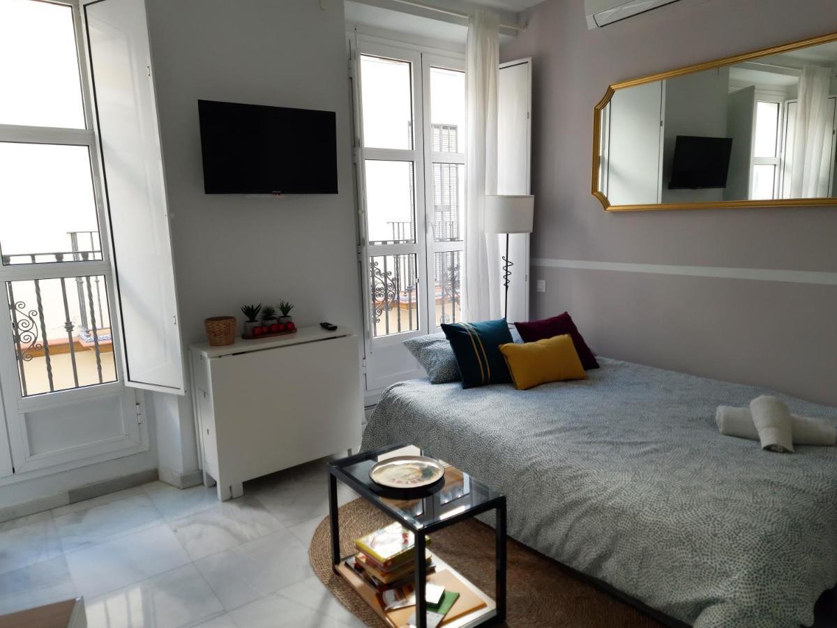 Lovely Center Apartments - Balcony Lux Sol Σεβίλλη Εξωτερικό φωτογραφία